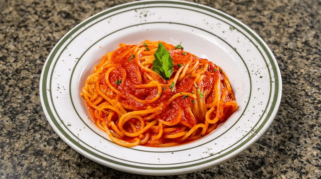 Pasta al Pomodoro.