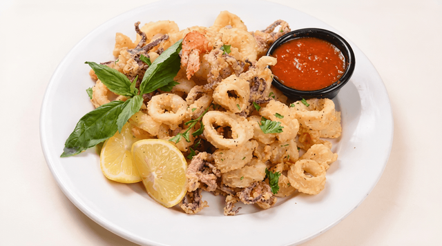 Fried Calamari (Entrée).